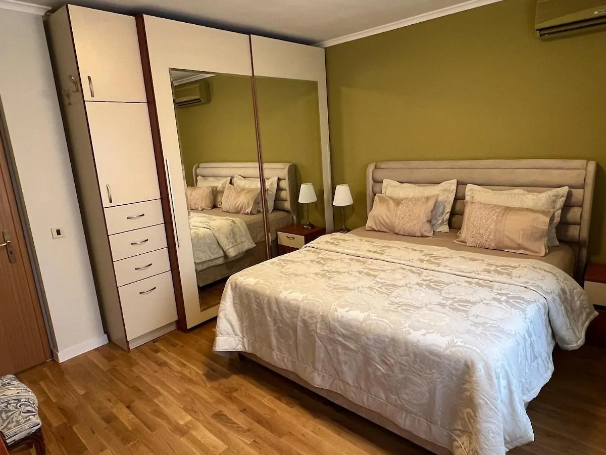 Roman Thermae Heritage Apartment With Garage Varna