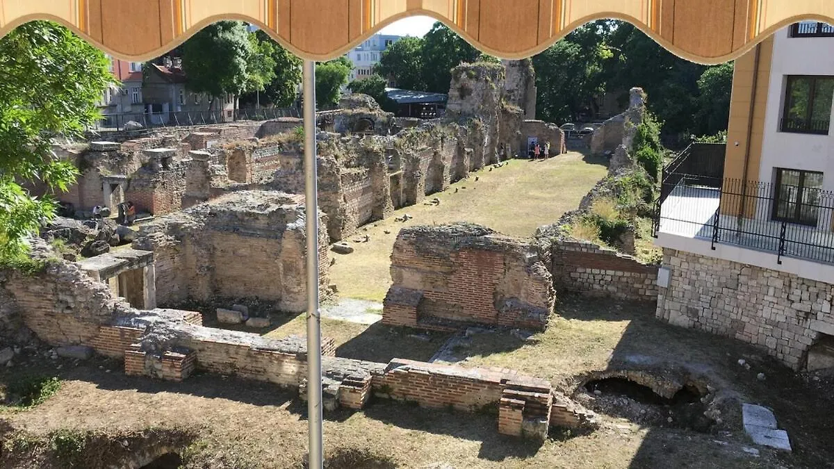 Roman Thermae Heritage Apartment With Garage Varna